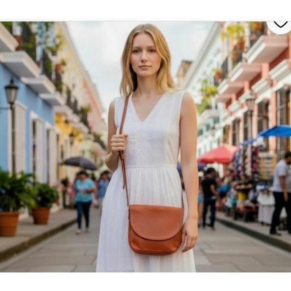Margot New York Adelle Brandy Leather Crossbody Hobo Bag Brown Slouchy Boho Y2K - Picture 2 of 7